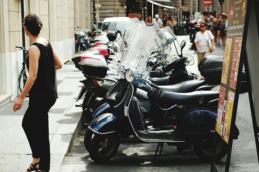 Motos en venta en la calle