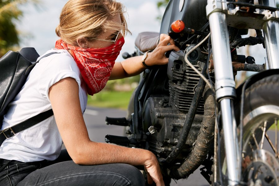 02 Faster Bike Services_Filtro de aire de moto_suciedad falla alarma averia